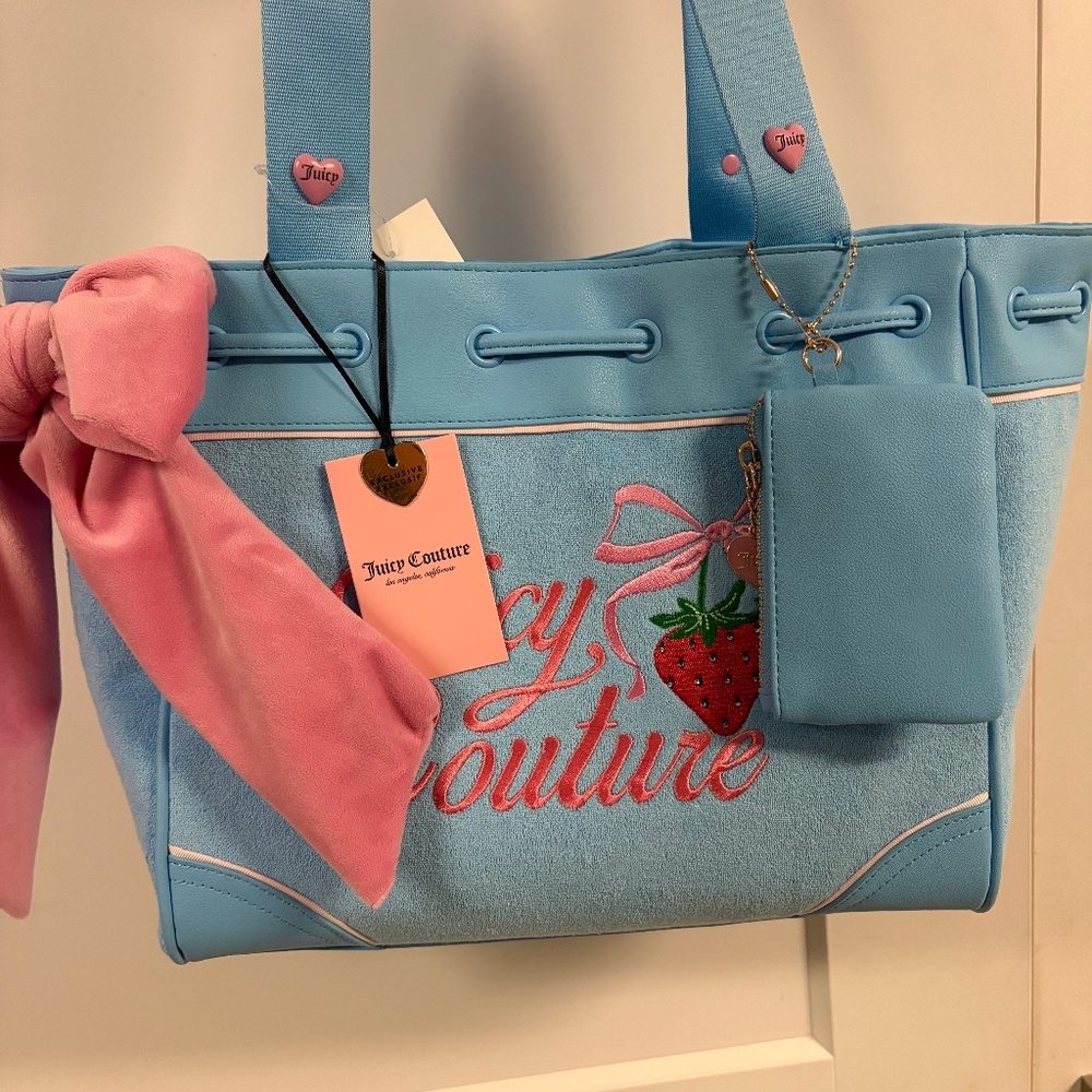Juicy couture blue daydreamer